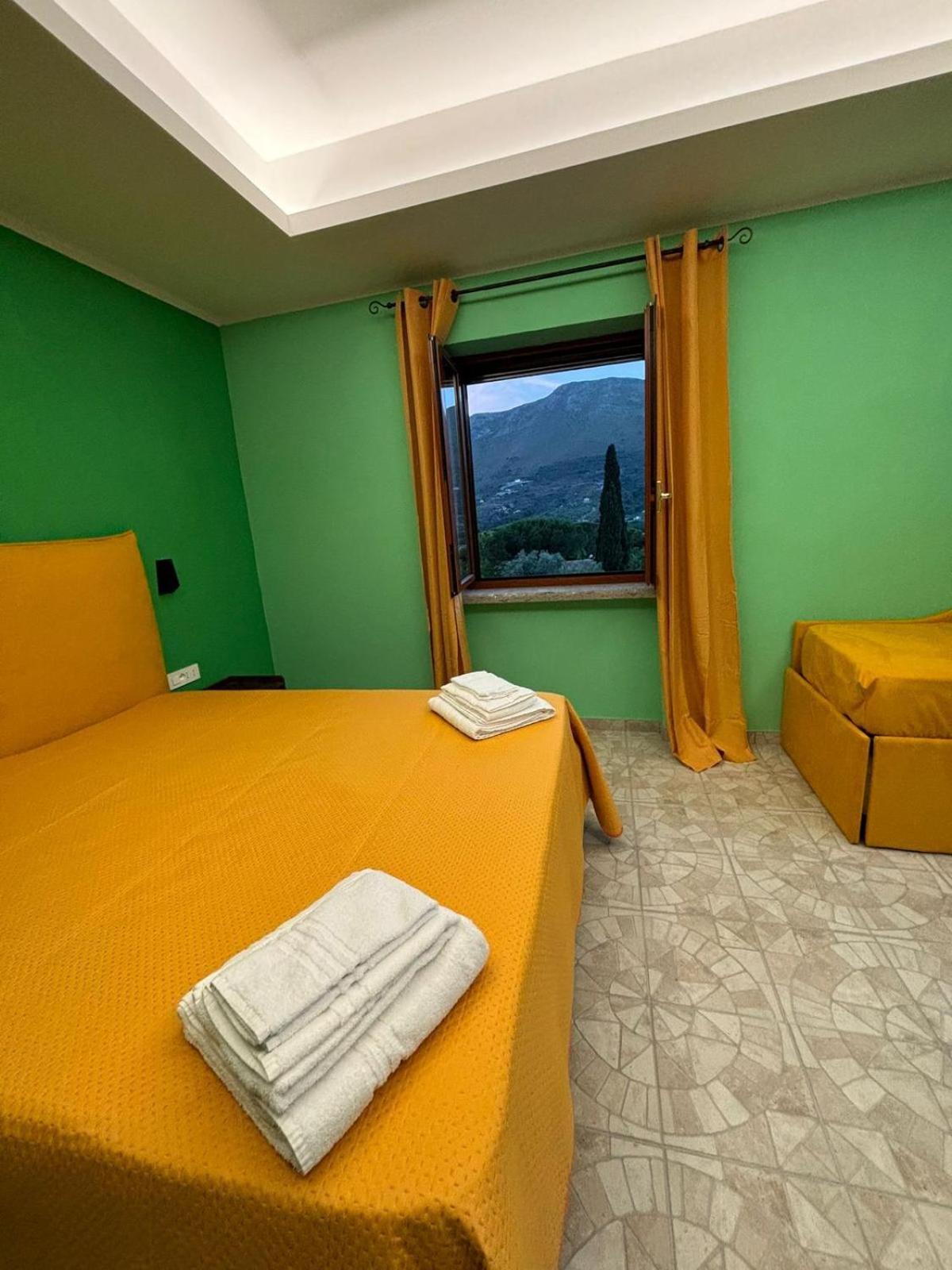 Domus Arco Romano Guest House Ітрі Екстер'єр фото