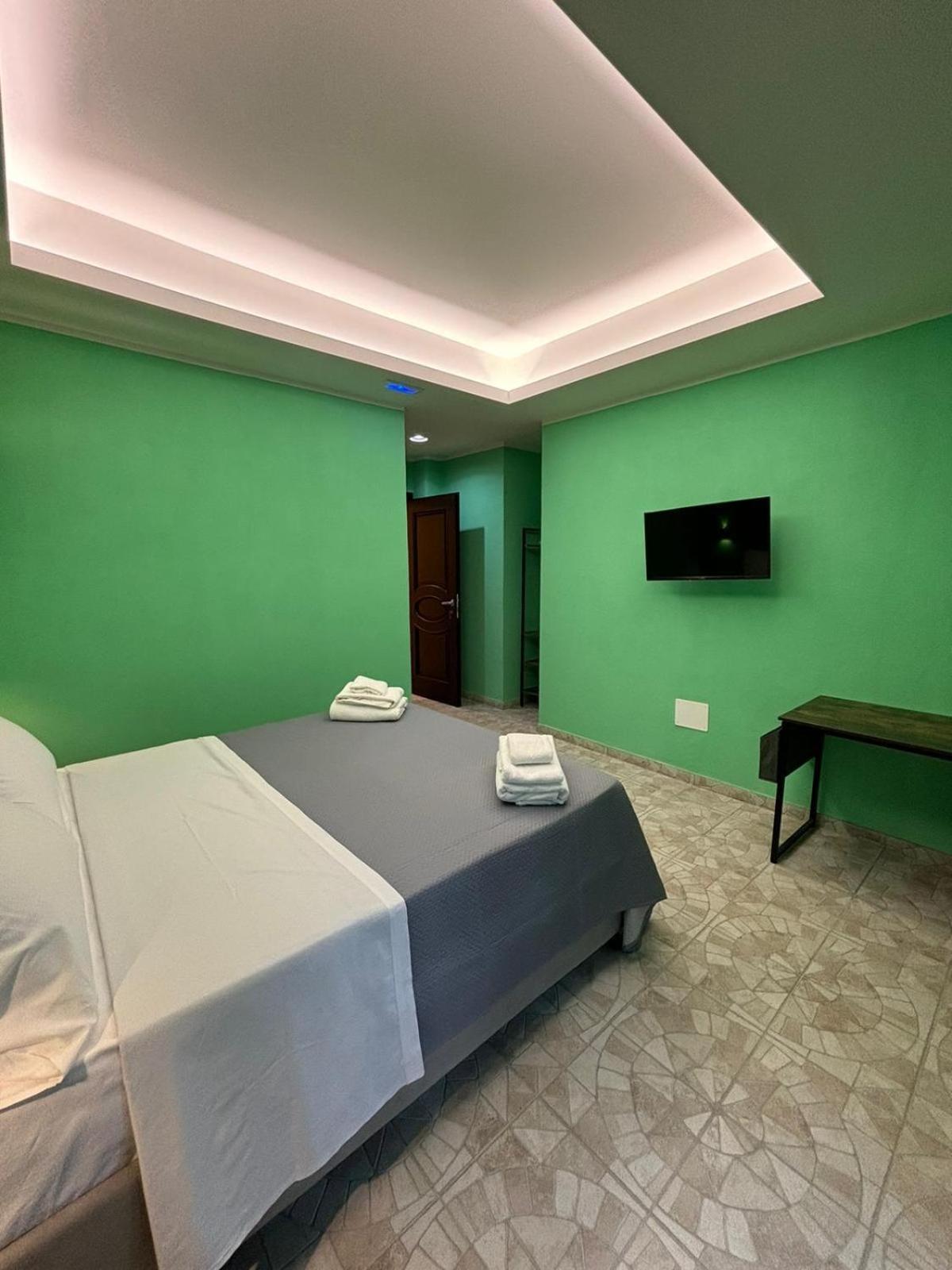 Domus Arco Romano Guest House Ітрі Екстер'єр фото