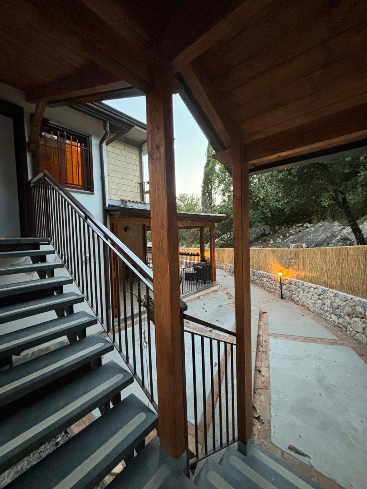 Domus Arco Romano Guest House Ітрі Екстер'єр фото