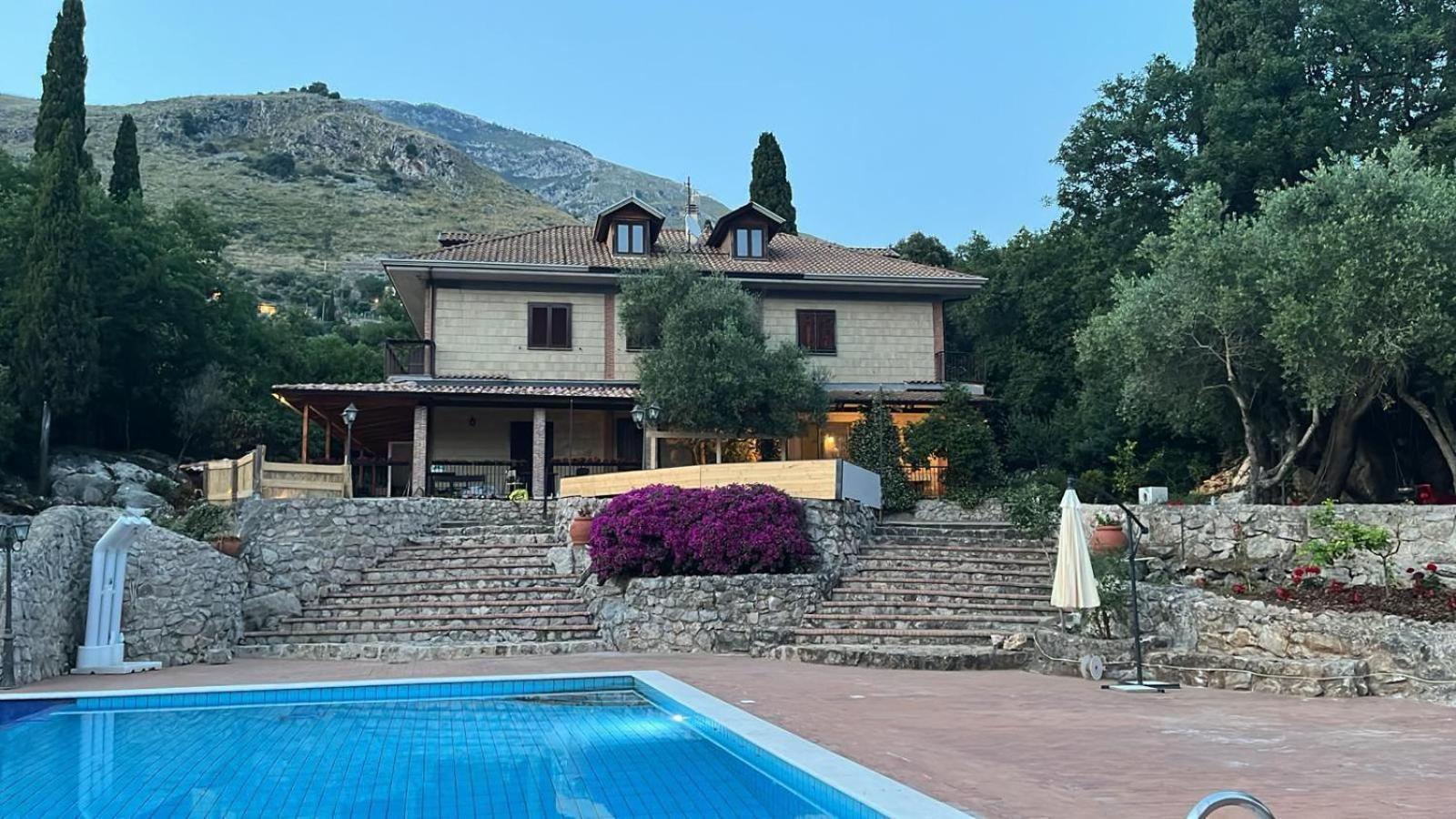 Domus Arco Romano Guest House Ітрі Екстер'єр фото