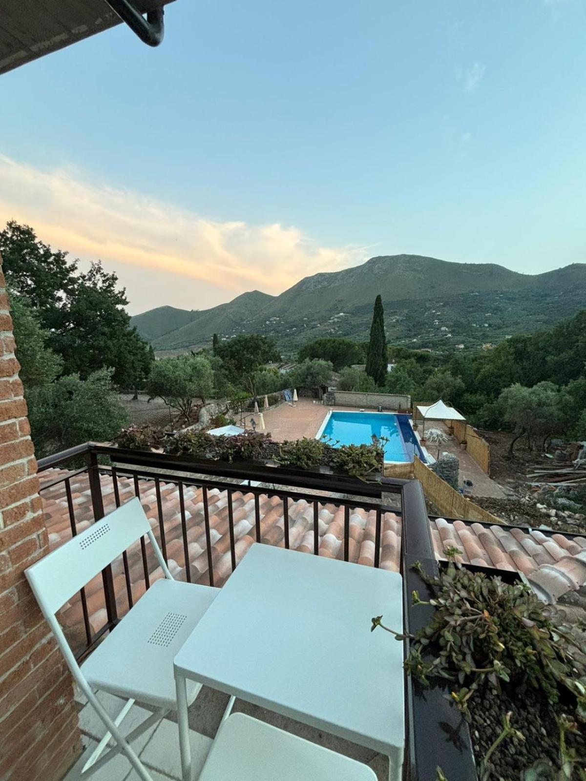 Domus Arco Romano Guest House Ітрі Екстер'єр фото
